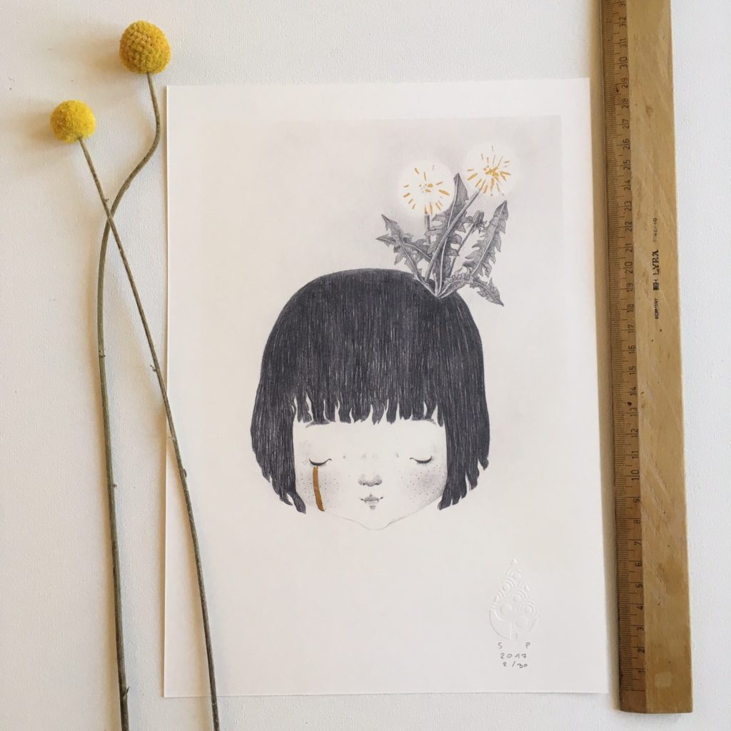 seforapons-graphite-goldleaf-symbiosis-dandelion-girl-print-tanpopochan